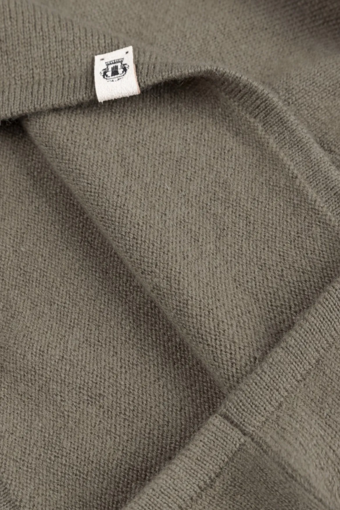 Business Cashmere Muetze - moss (grün)