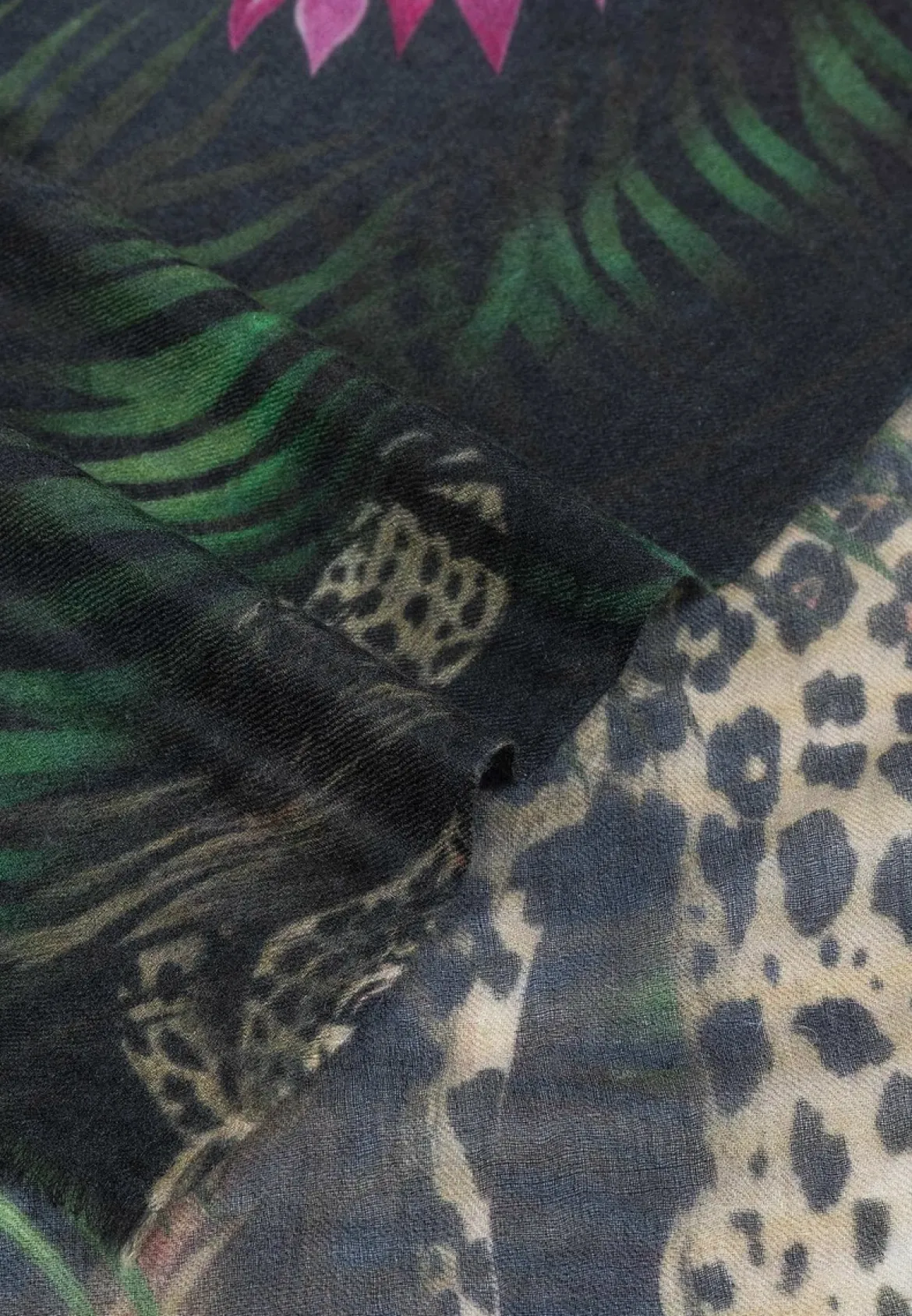 Lotus Jungle 105x205 - multi black (schwarz)