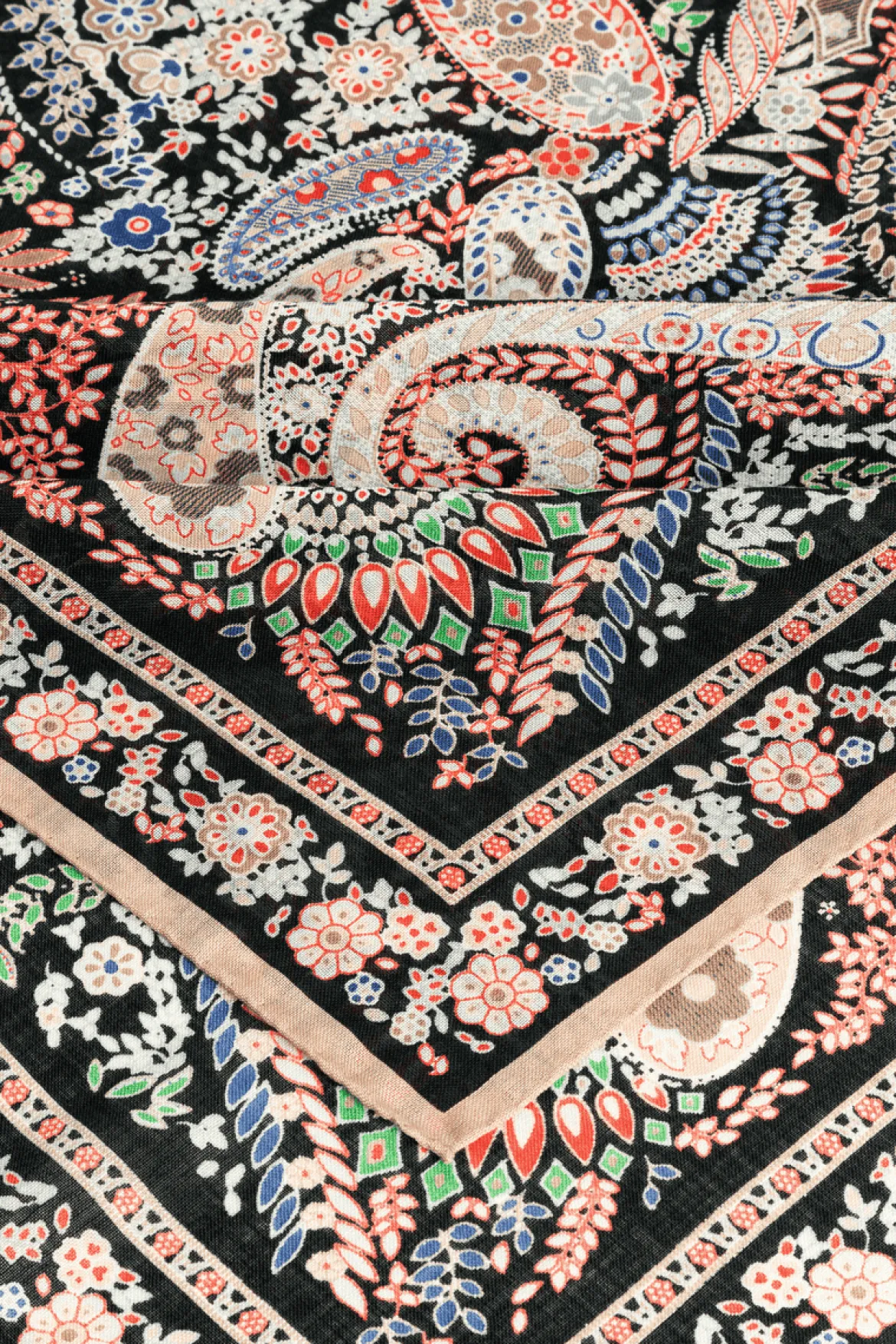 Wool Feather 90x90 - multi black (schwarz)